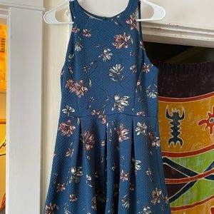 Women’s bid length dress